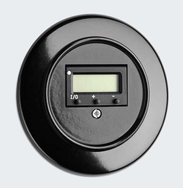 Bakeliet thermostaat zwart inbouw uitstand.jpg