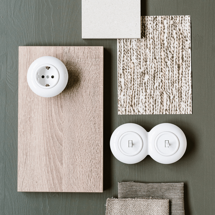 Wit stopcontact rond inbouw wit schakelmateriaal de oude schakelaar socket F white
