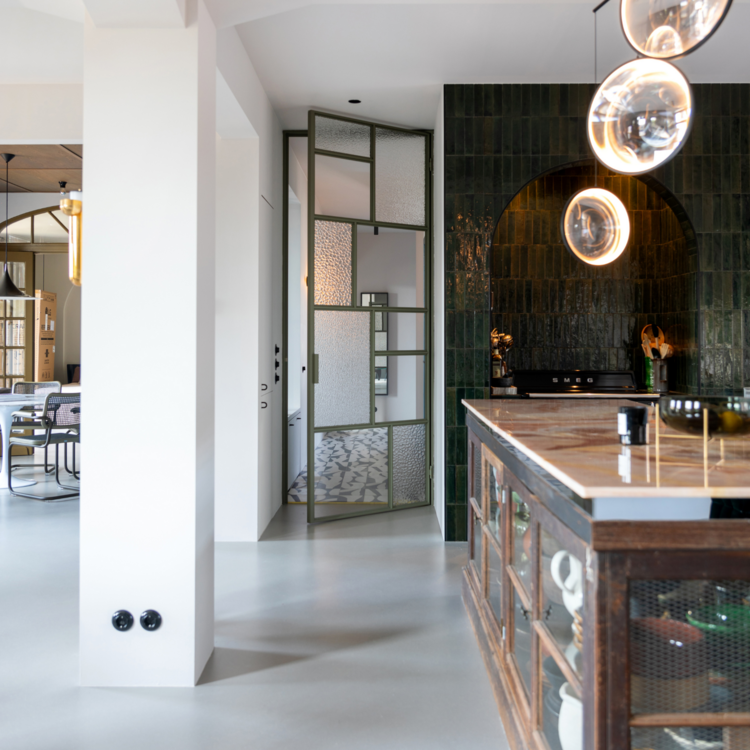 Zwart rond renovatie afdekraam | De Oude Schakelaar | 1-voudig raam afdekraam | Zwart schakelmateriaal