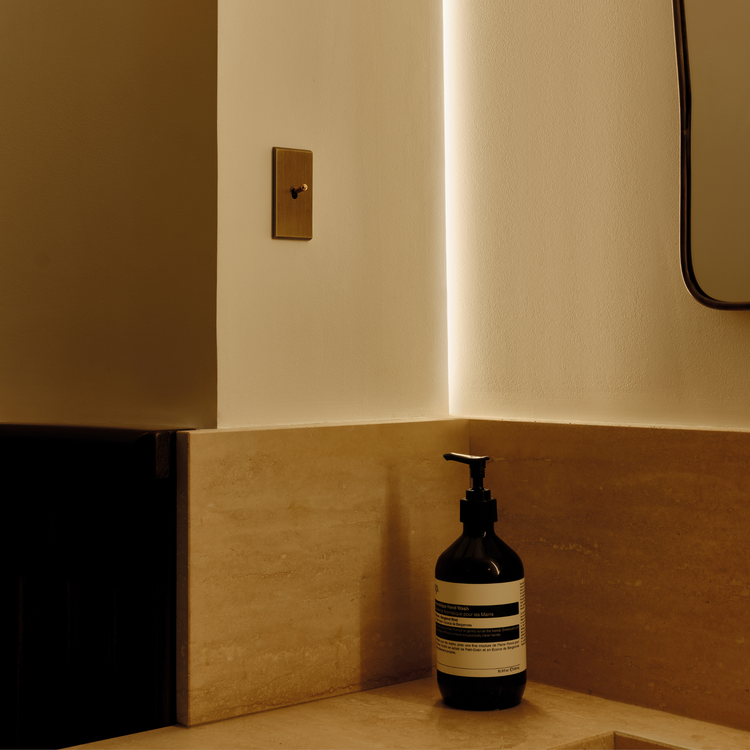 MODELEC schakelaar geborsteld brons