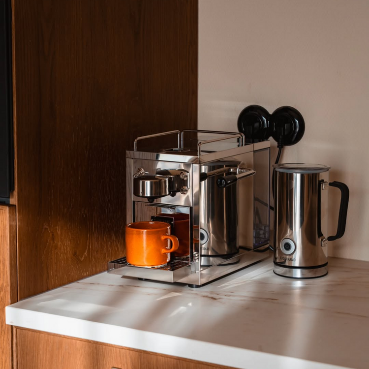 2-voudig stopcontact zwart inbouw rond 80 mm