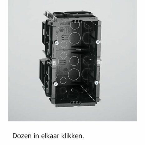 Inbouwdoos voor rond by prado in elkaar klikken