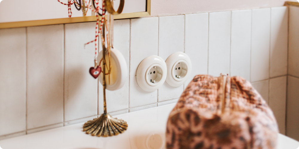 Dubbel rond inbouw stopcontact porselein klassiek 