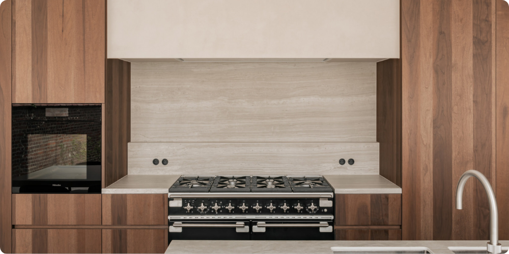 Ronde zwarte inbouw stopcontacten minimalistisch modern