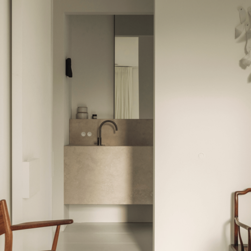 Rond inbouw stopcontact wit minimalistisch design