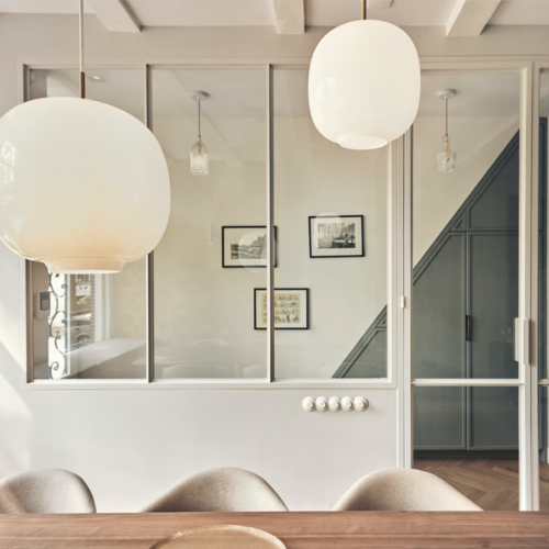 Ronde wit bakelieten dimmers meervoudig afdekraam retro look